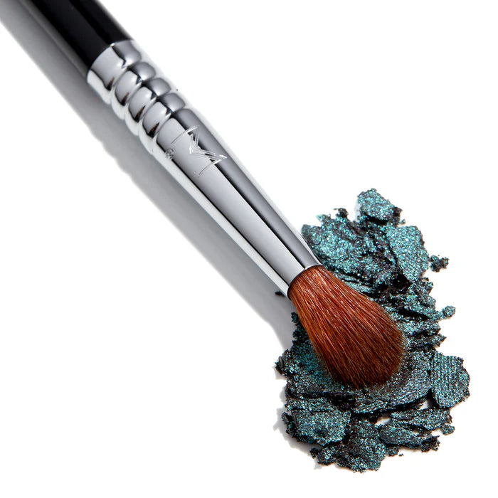 Sigma E42 Precision Firm Blender™ Brush